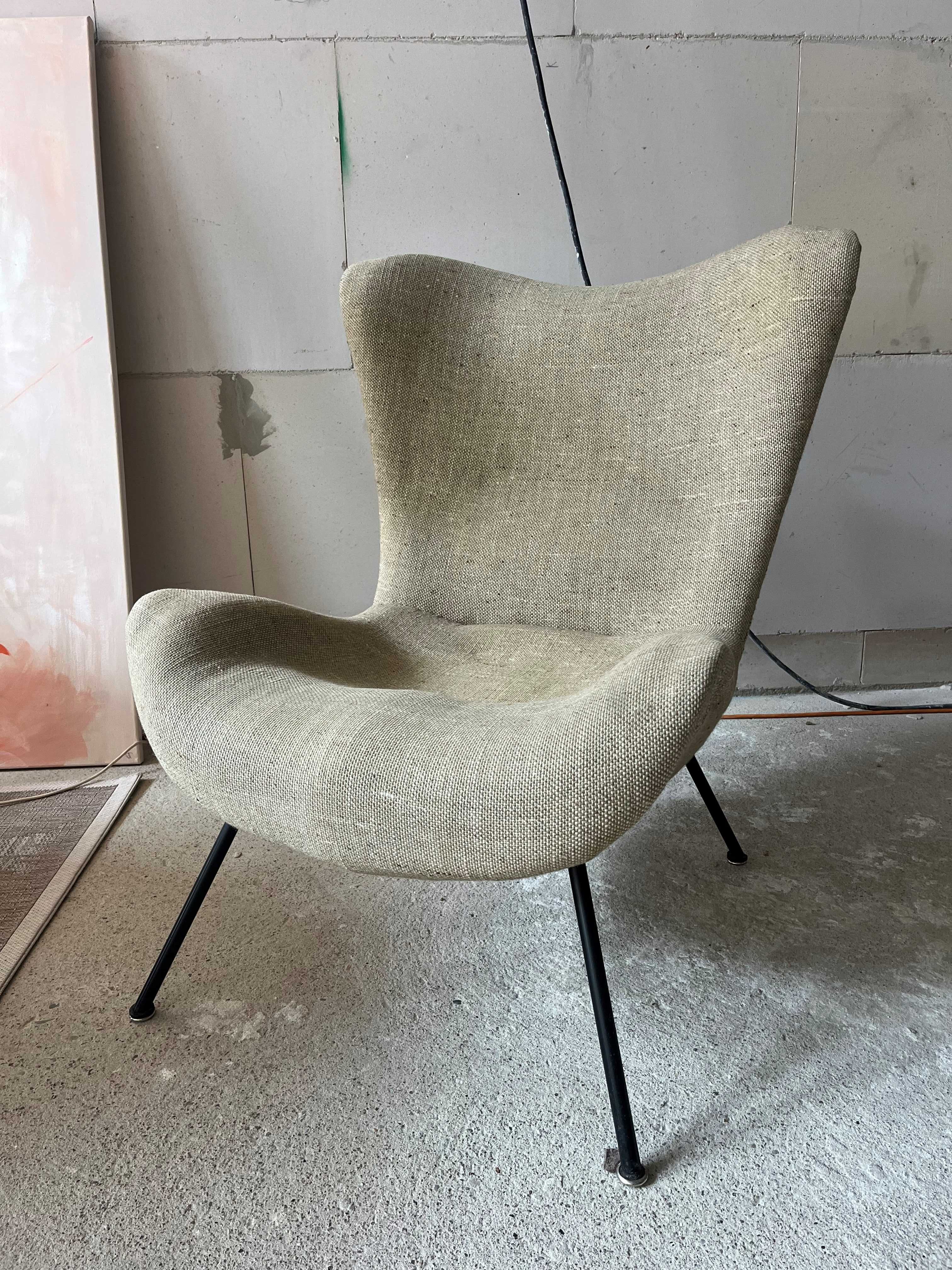 Madame Chair door Fritz Neth voor Correcta