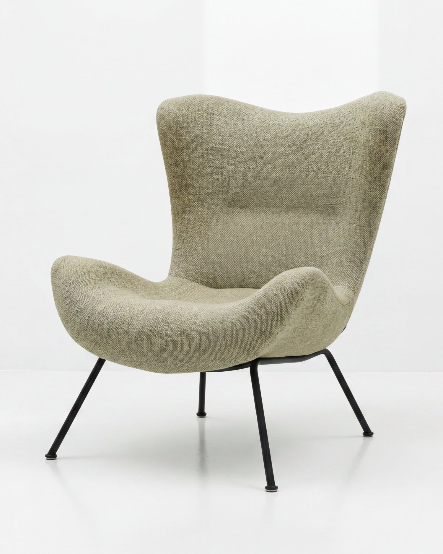 Madame Chair door Fritz Neth voor Correcta