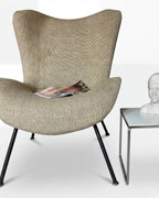 Madame Chair door Fritz Neth voor Correcta