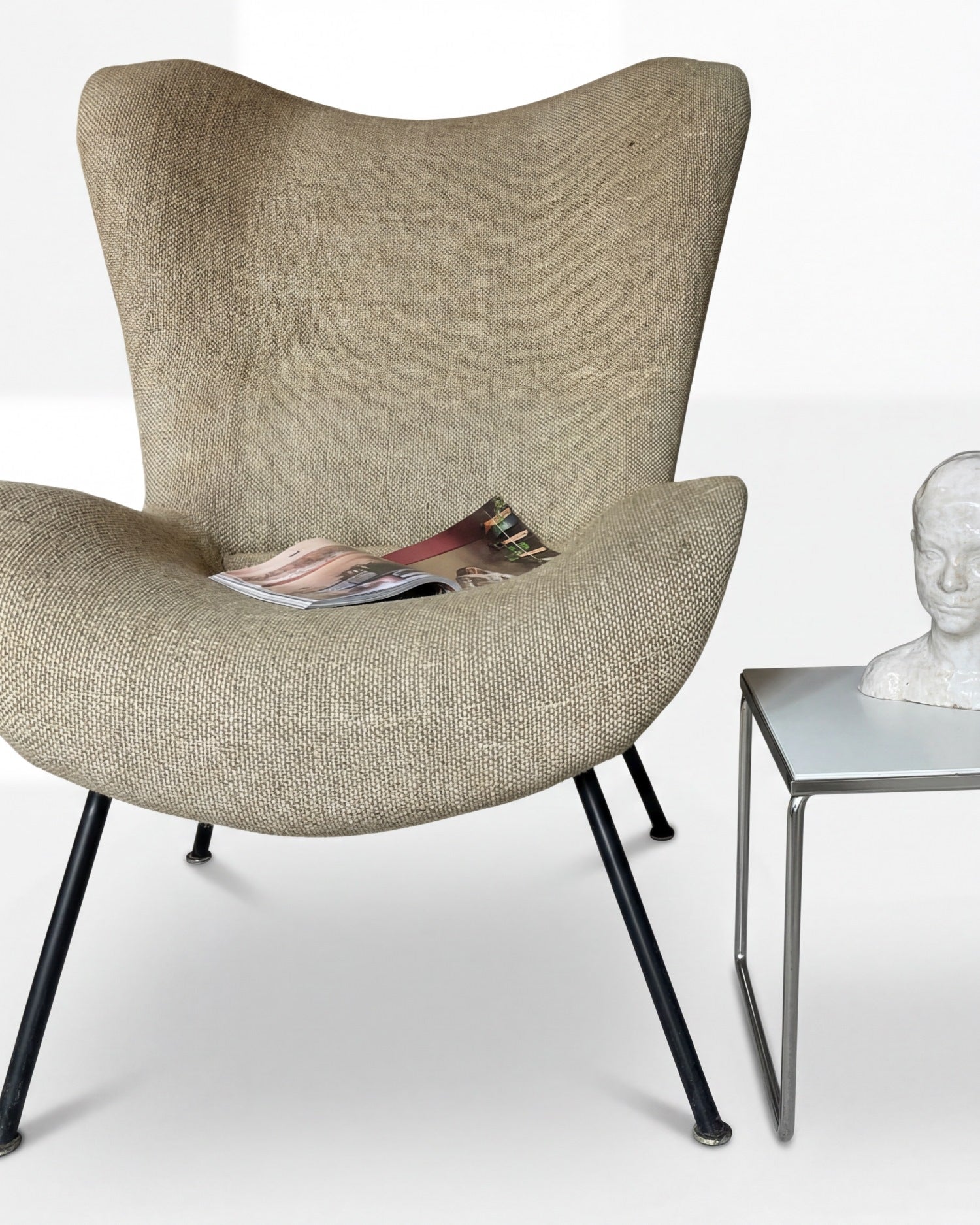 Madame Chair door Fritz Neth voor Correcta