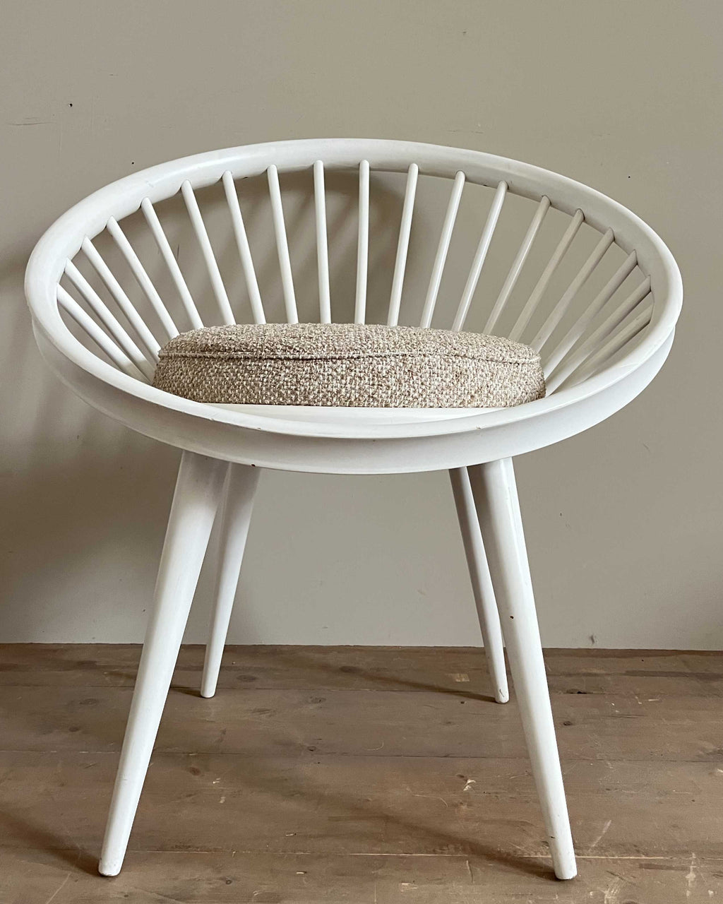 Circle Chair