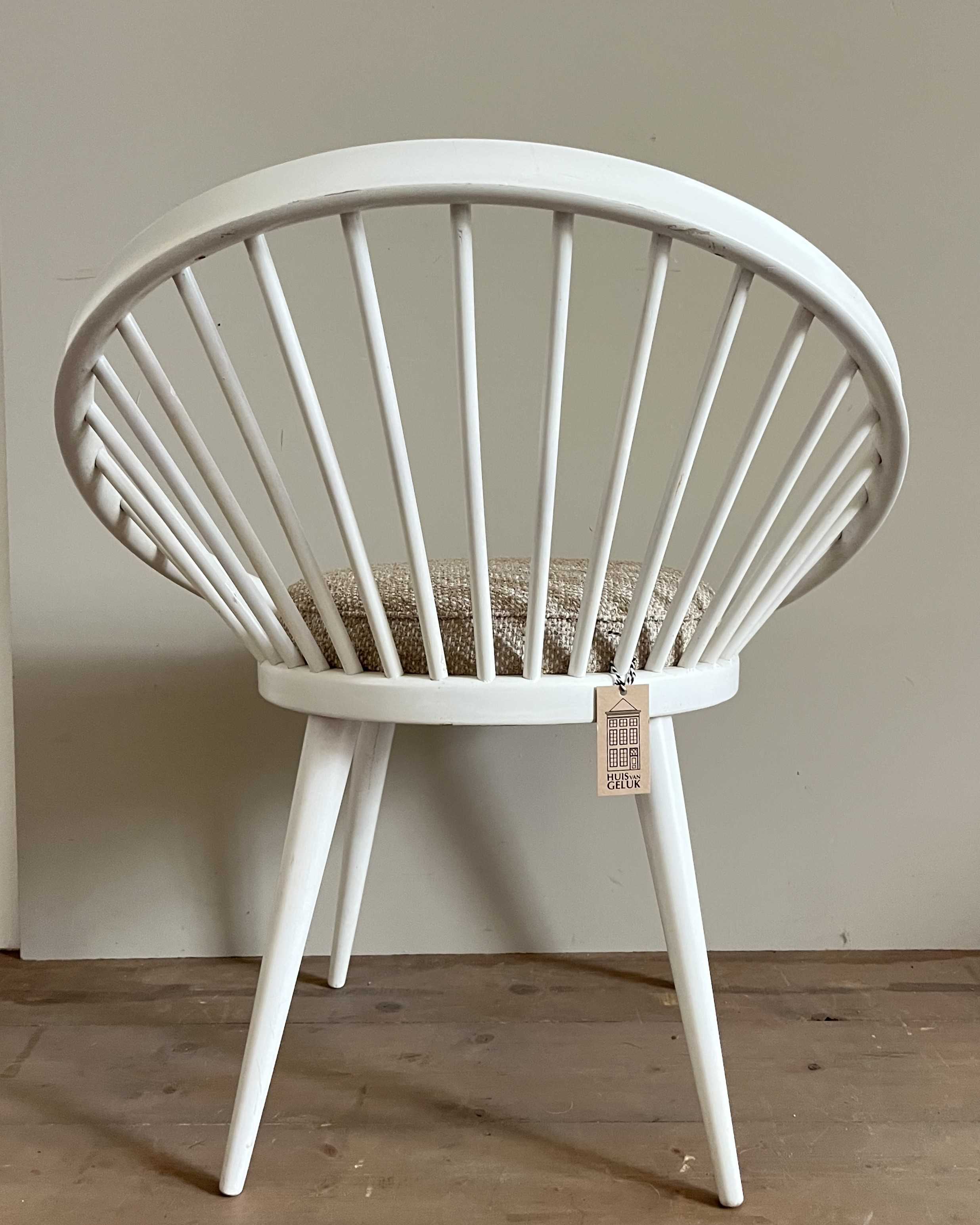 Circle Chair