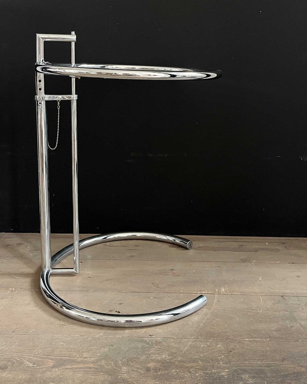 E1027 Beistelltisch Eileen Gray