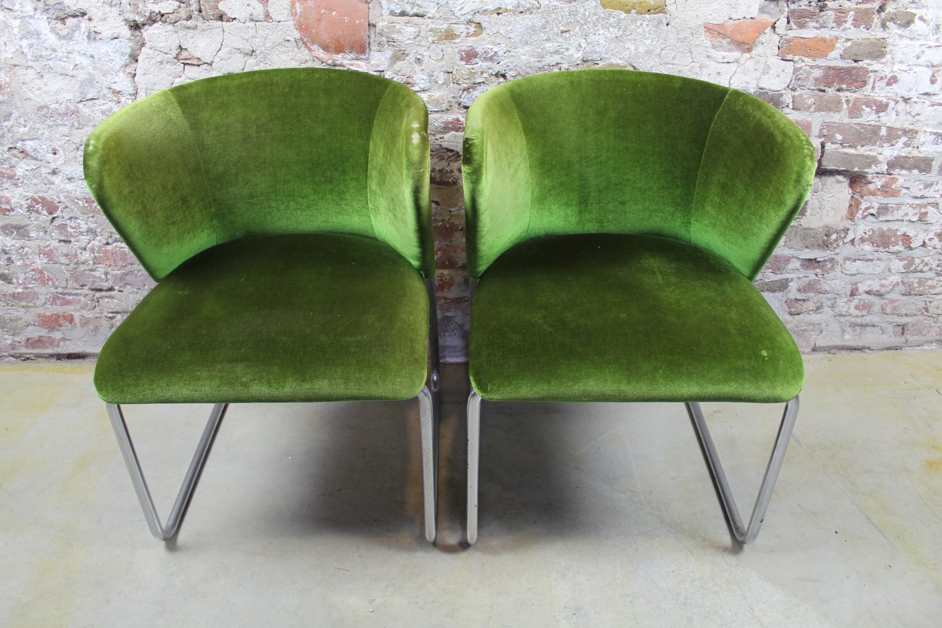 Set van 2 midcentury lounge fauteuiltjes, Chroom / Groen velours