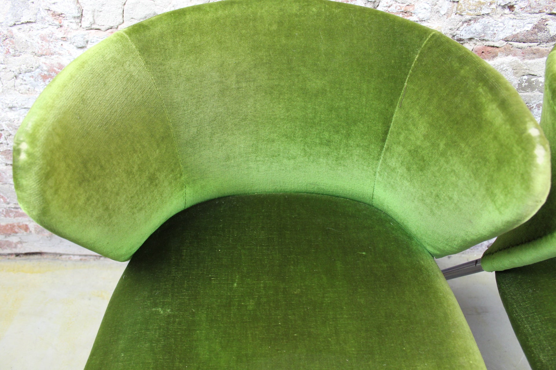 Set van 2 midcentury lounge fauteuiltjes, Chroom / Groen velours