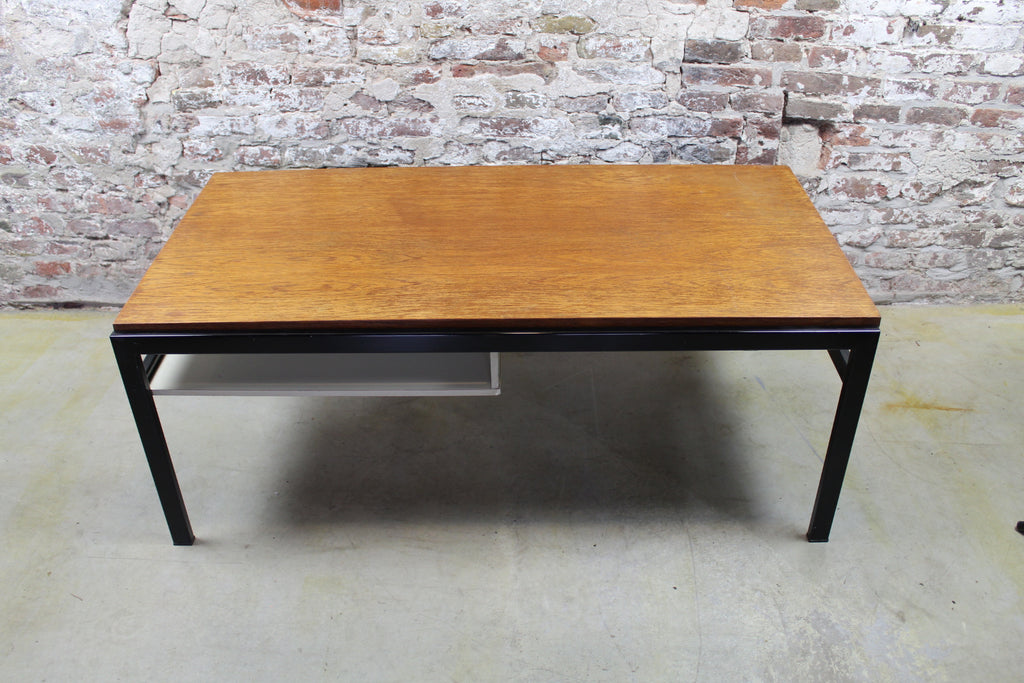 Salontafel. Model TU04 voor Pastoe