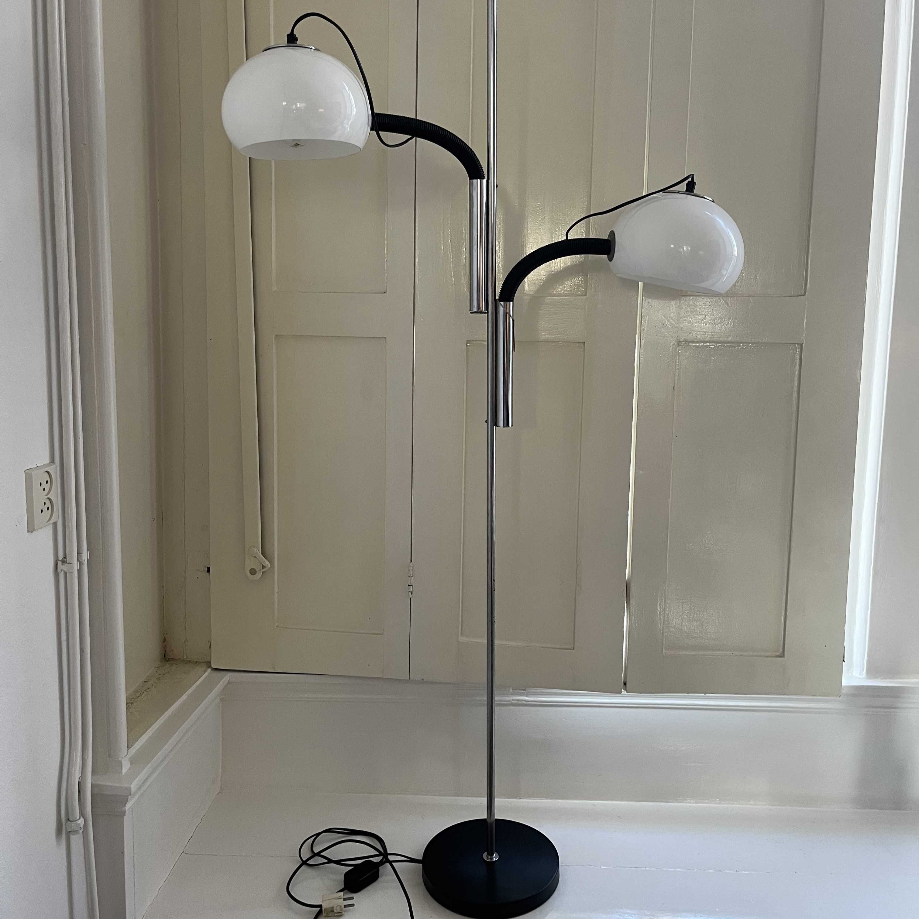 Dijkstra floor lamp