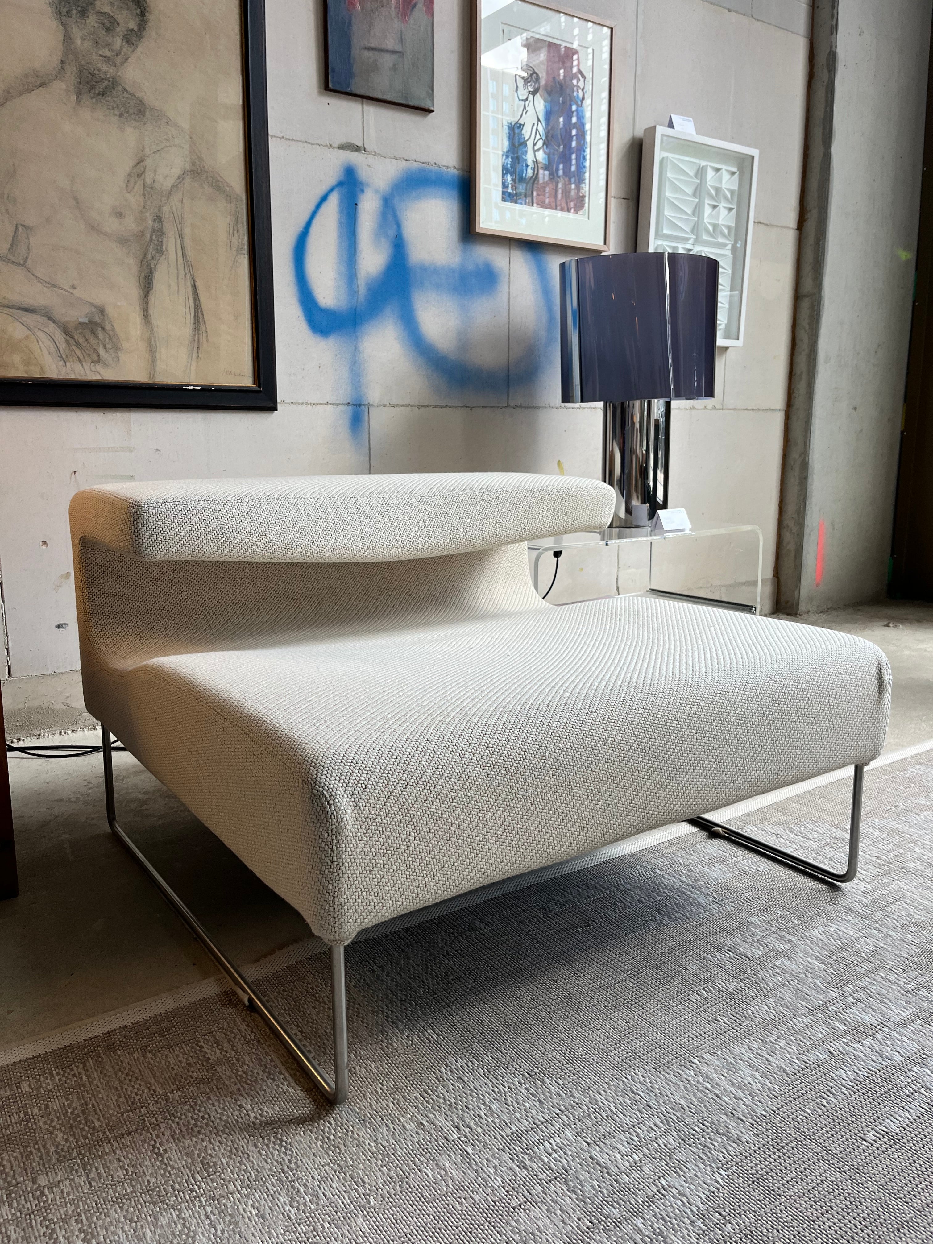 Moroso love chair van Patricia Urquiola