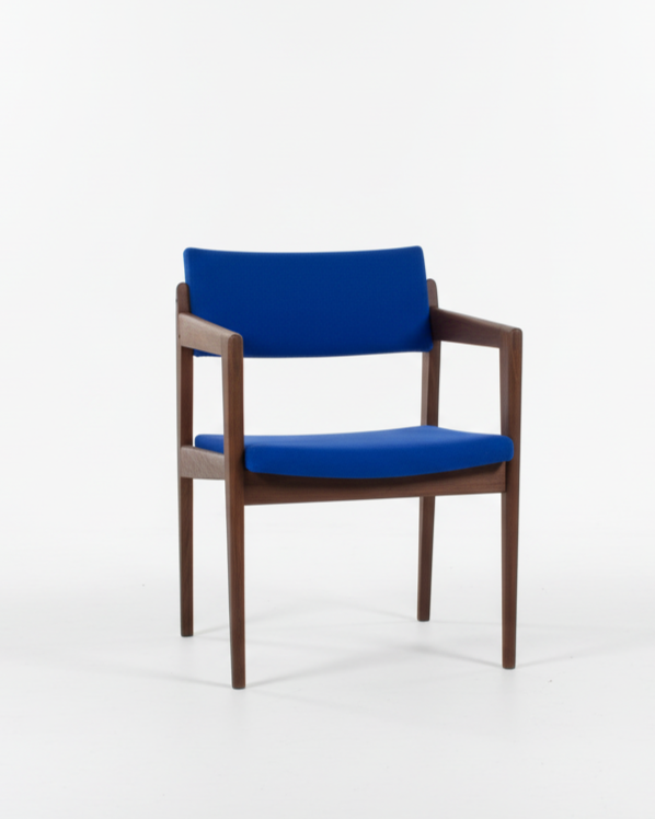 Eetkamerstoelen (Set van 6). Model EMT0030 voor Thonet.