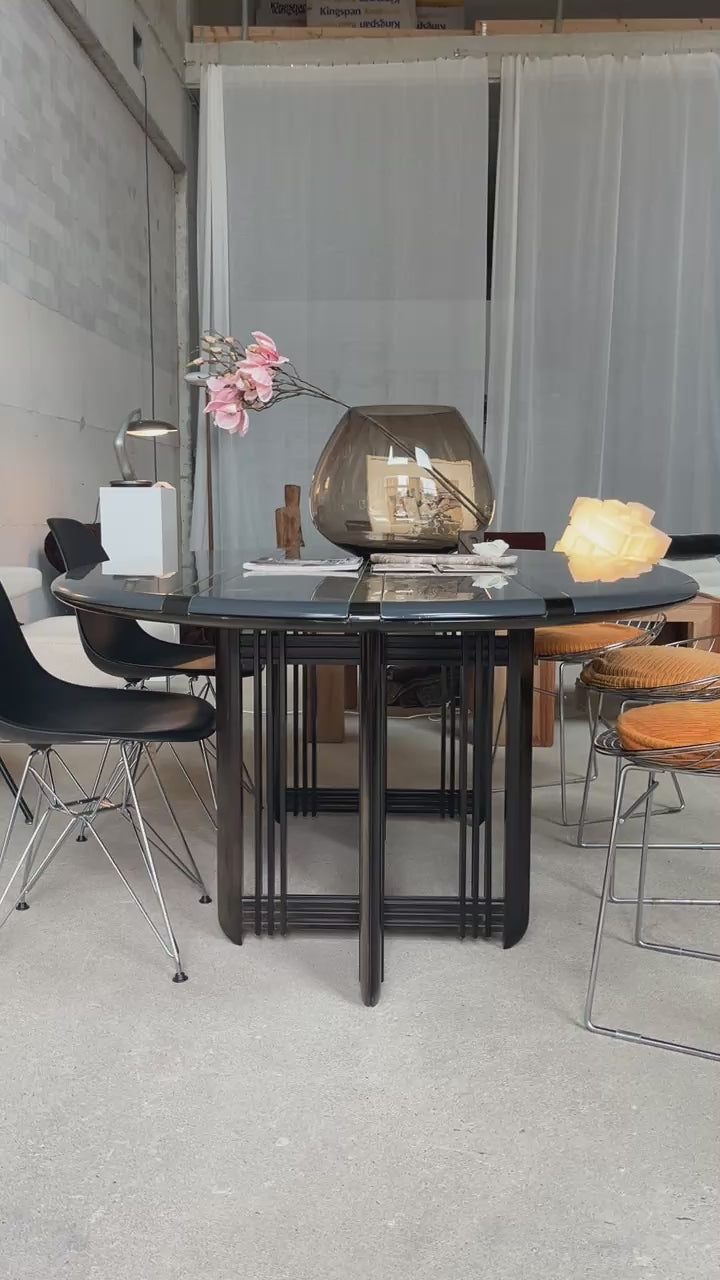 Eettafel Galaxy door Umberto Asnago voor Giorgetti